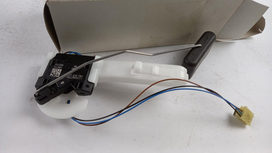 Original OE Volkswagen Kraftstoffvorrat Sensor 8W0919673C