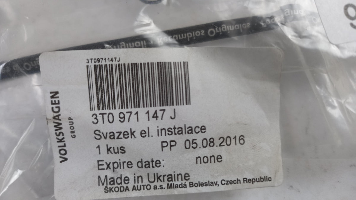 Original SKODA Superb 3T 2008-2013 Leitungssatz für Heckklappe 3T0971147J
