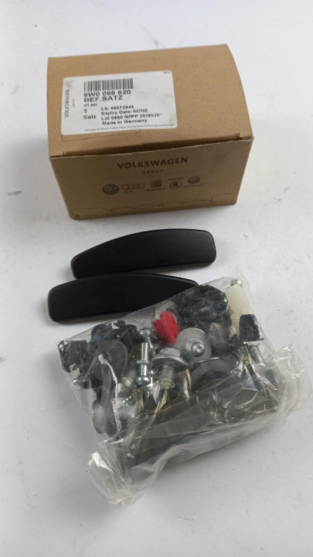 Original AUDI A4 8W Anbauteile für Tür Befestigungssatz 8W0098620
