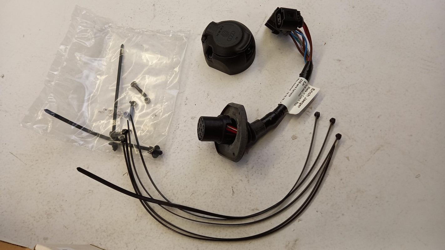 Original VW Transporter T6 Anhängerkupplung Einbausatz 13-pol 7LB055202