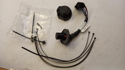 Original VW Transporter T6 Anhängerkupplung Einbausatz 13-pol 7LB055202