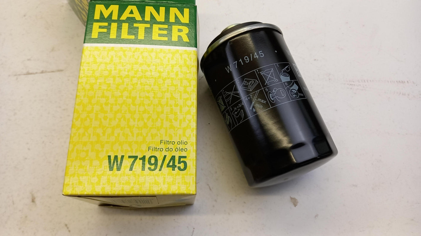 MANN-FILTER für AUDI A4 07-15 A6 11-18 Q5 08-16 Ölfilter 1.8 / 2.0 TFSI W719/45