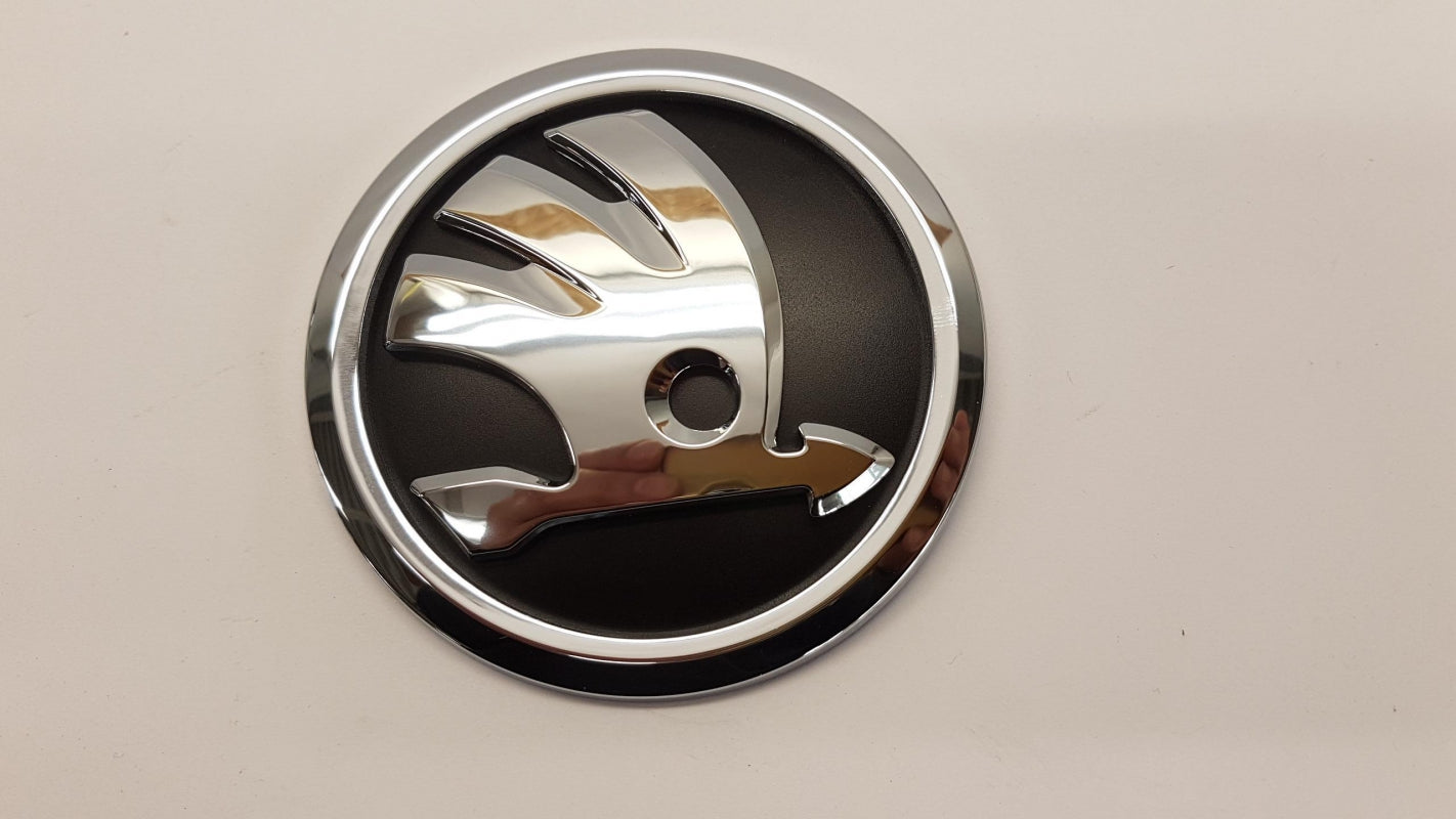 Original OE Volkswagen Emblem Logo 5JA853621AUL