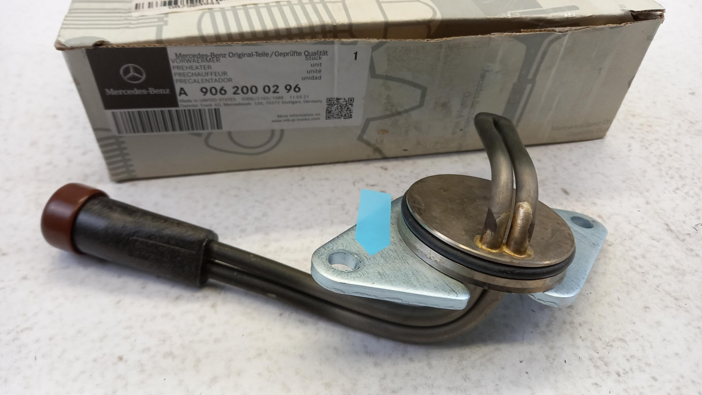 Original MERCEDES-BENZ Atego OM924LA Motorvorwärmung Heizelement A9062000296