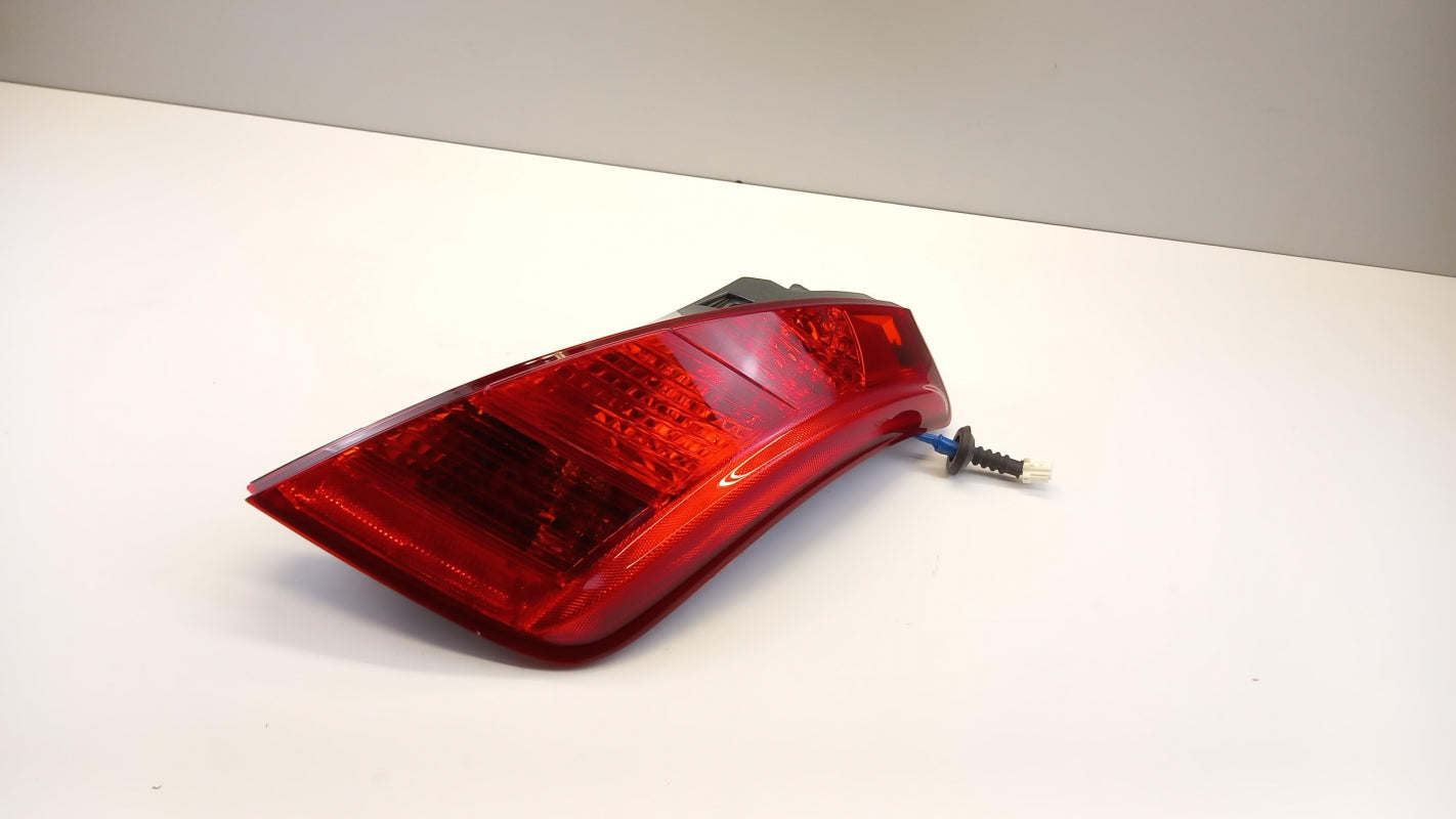 Original NISSAN Murano Z50 2008 Heckleuchte Rechts Hinteren 26550CB00A