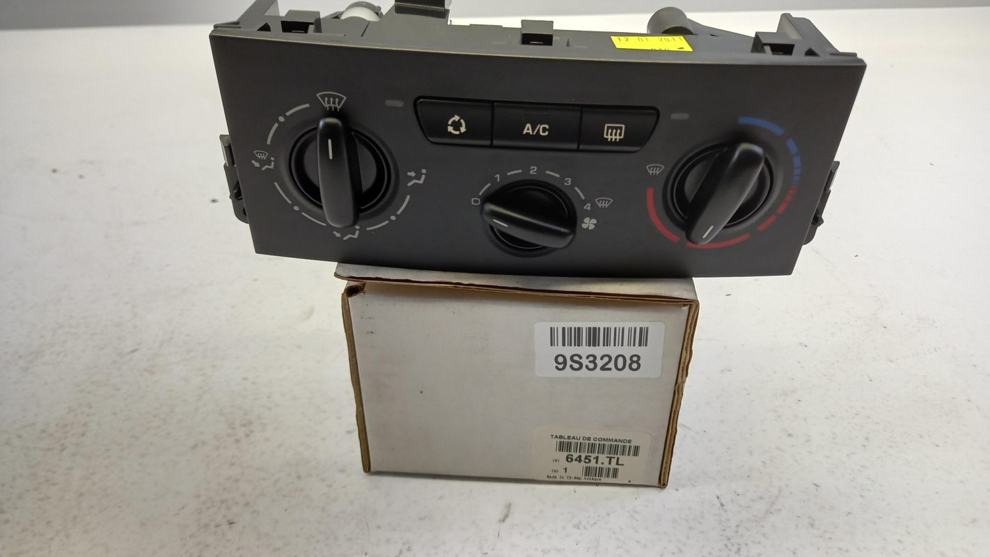 Original OE Peugeot heating control unit 6451TL 