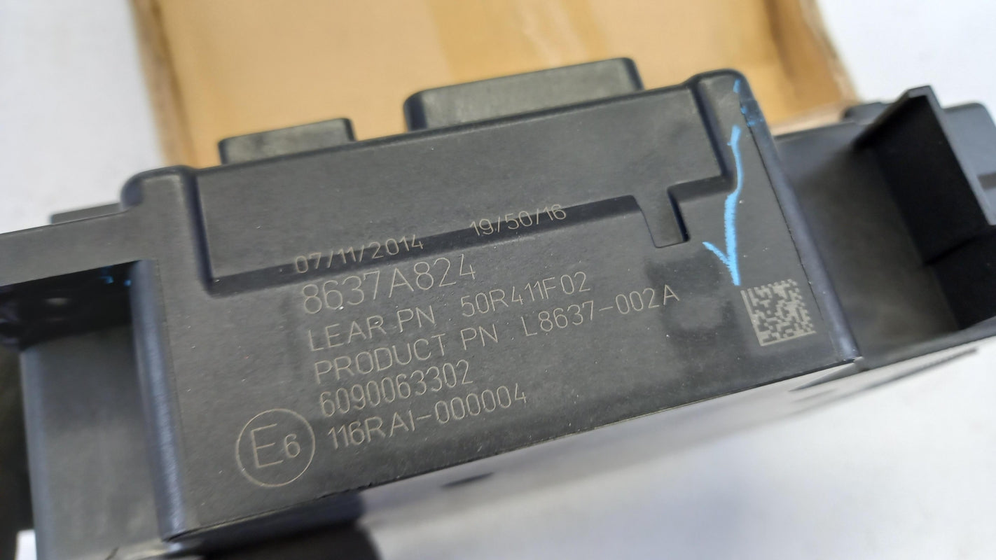 Original MITSUBISHI Outlander II Steuergerät Sicherungskasten ECU 8637A824