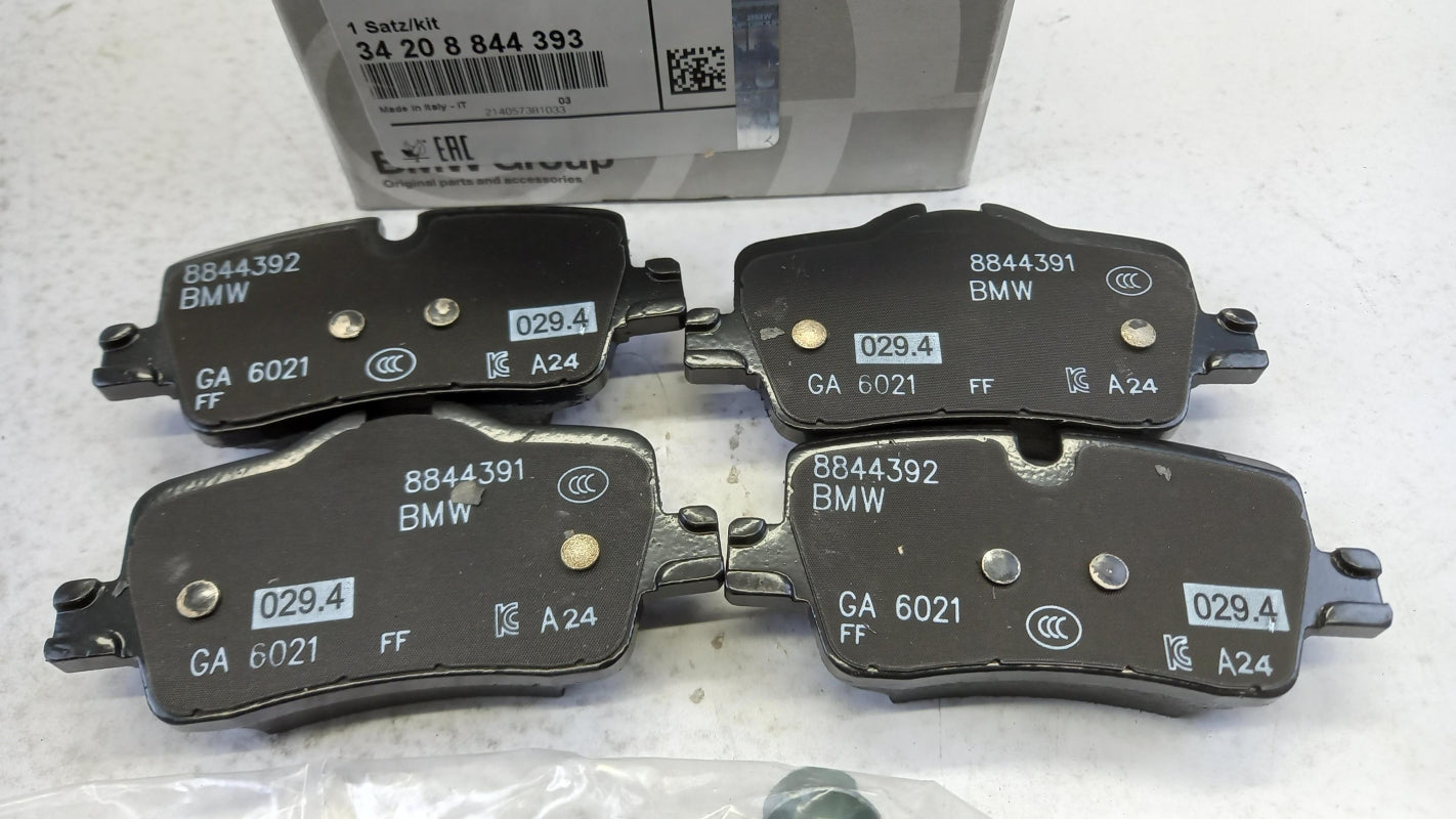 Original BMW 3er G20 G21 316-320d 320i 4er G22 G23 Bremsbeläge 34208844393