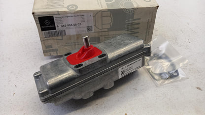 Original MERCEDES-BENZ G-Klasse W463 Aktuator der Differentialsperre A4639065502