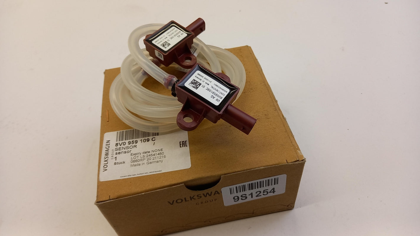 Original OE Volkswagen Airbagsensor 8V0959109C
