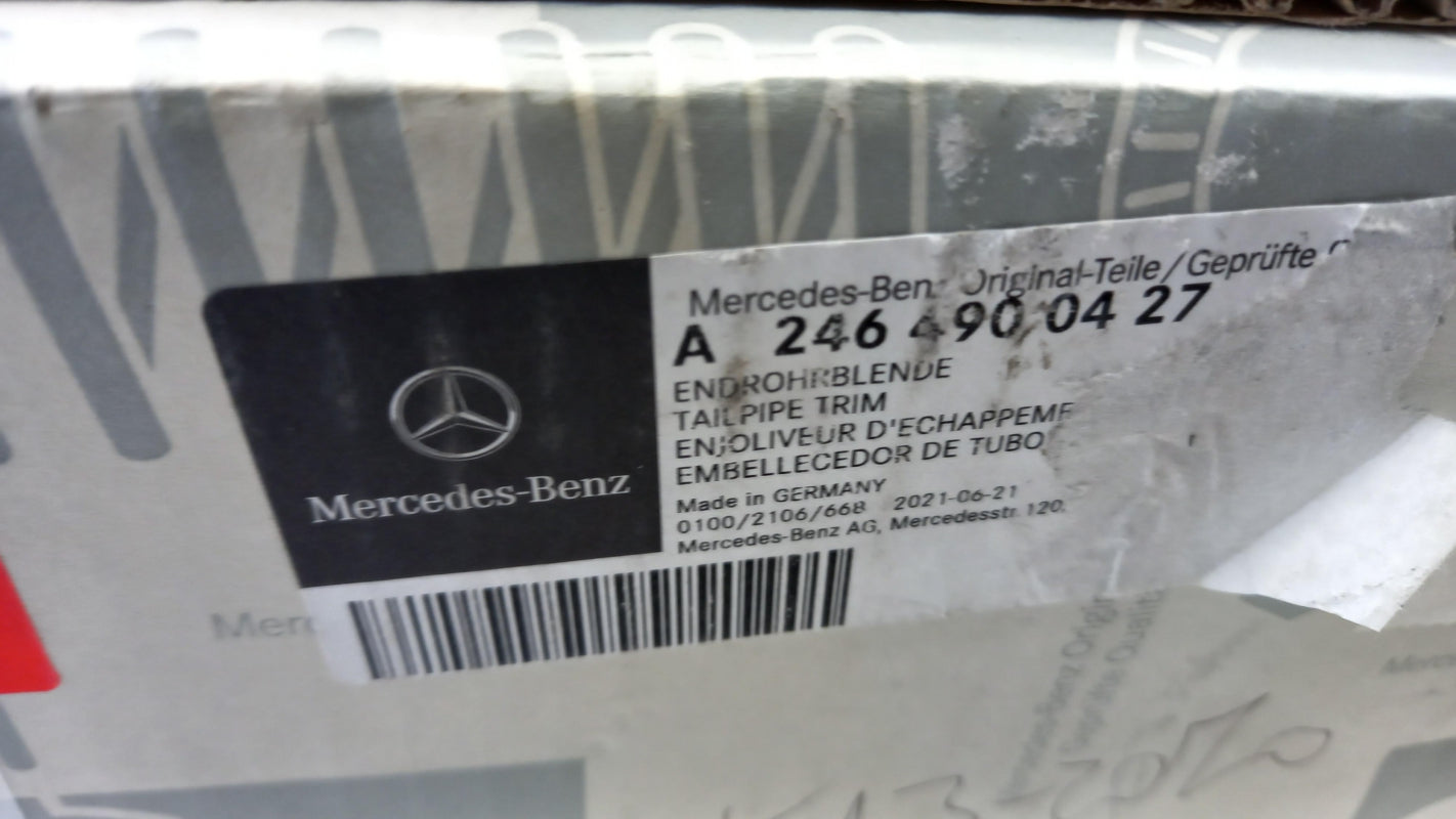 Original MERCEDES-BENZ CLA W117 A W176 B W246 Auspuffblende rechts A2464900427