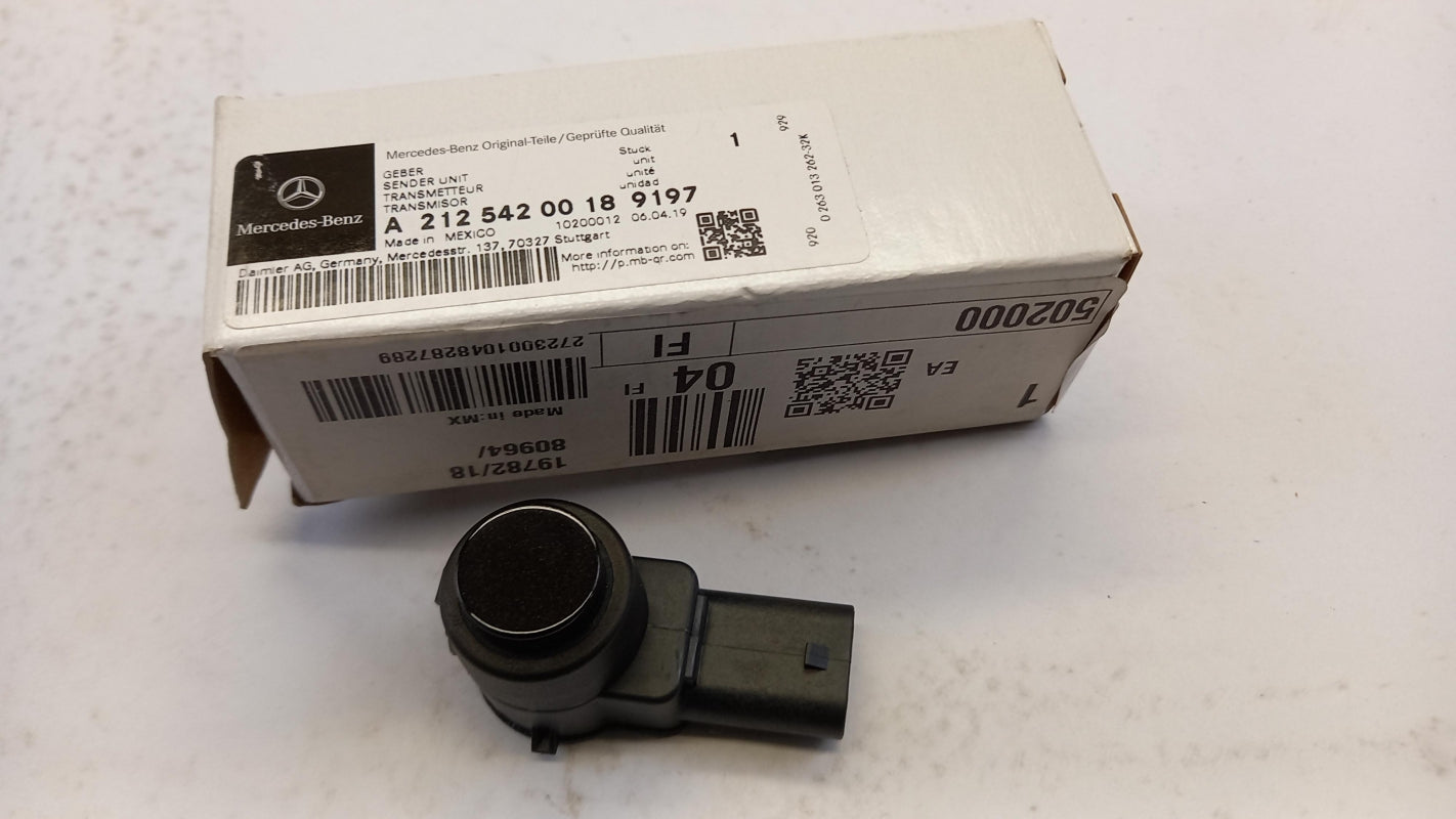 Original MERCEDES-BENZ GLE W166 E-Klasse Parksensor Vorne A21254200189197