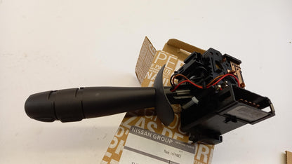 Original OE NISSAN Scheinwerfer Schalter 7701059356