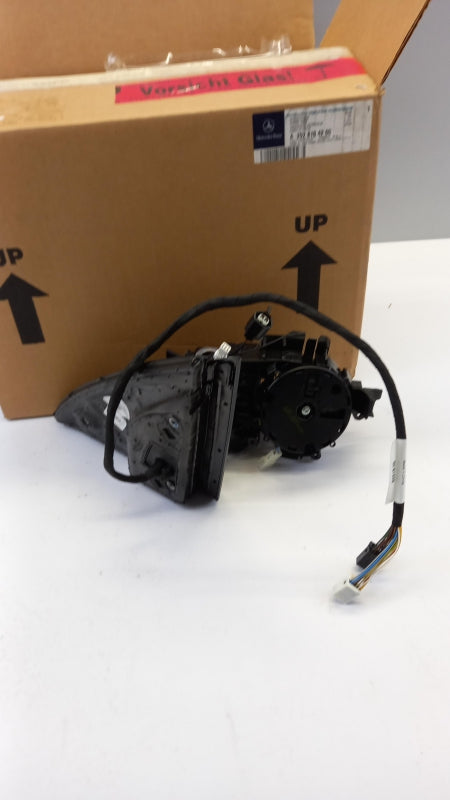 Original MERCEDES-BENZ GLE C292 Außenspiegel Halter Vorne Rechts A2928104200