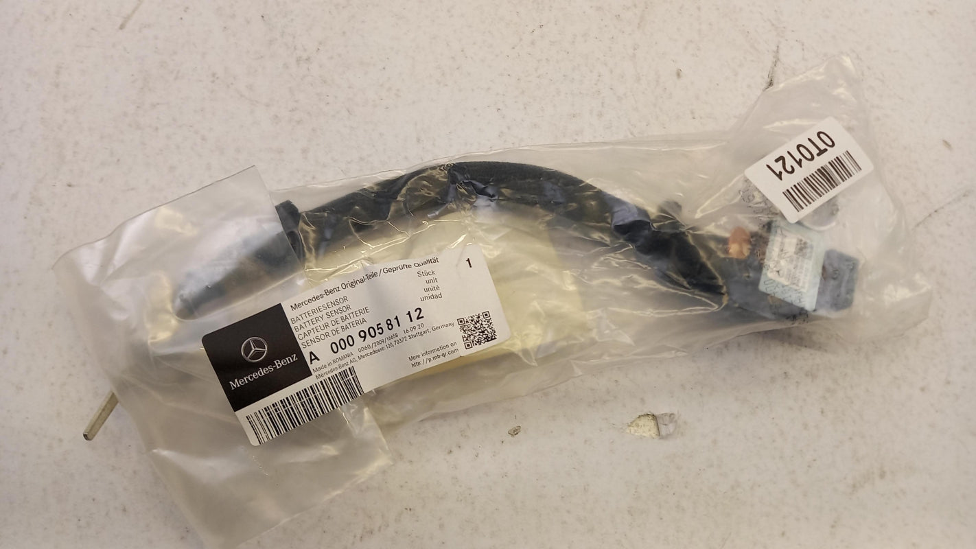 Original OE MERCEDES-BENZ cable connector A0009058112 