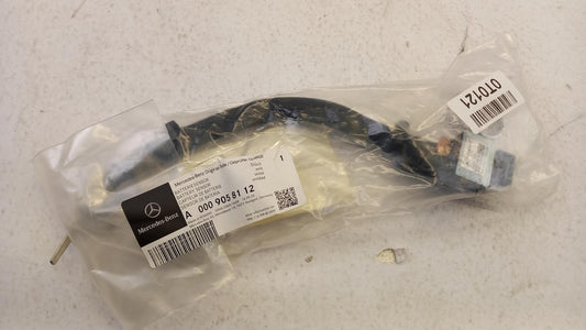 Original OE MERCEDES-BENZ Kabel Stecker A0009058112