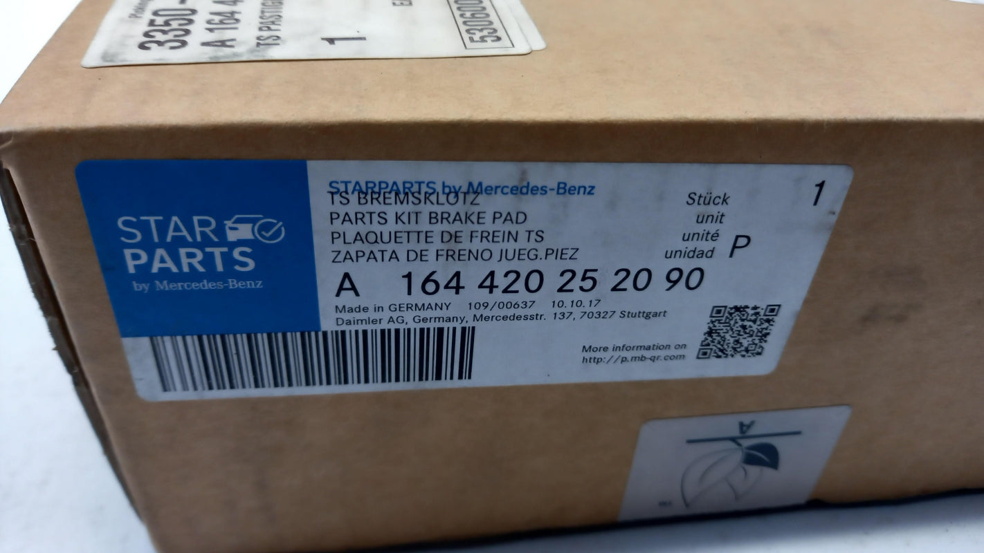 Original OE MERCEDES-BENZ Bremsbeläge A164420252090