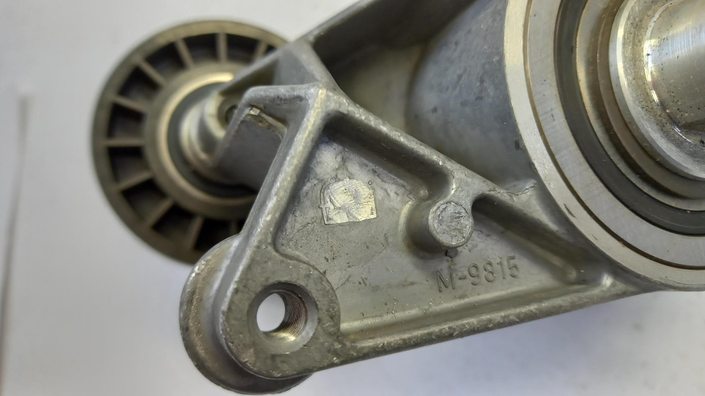 Original MERCEDES-BENZ S-klasse C-klasse SL-klasse Riemenspanner A1032000870