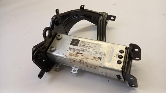 Original OE MERCEDES-BENZ Halter A2116200995