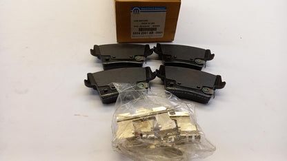 Original Chrysler Lancia 300C Thema Bremsbeläge K05142561AB