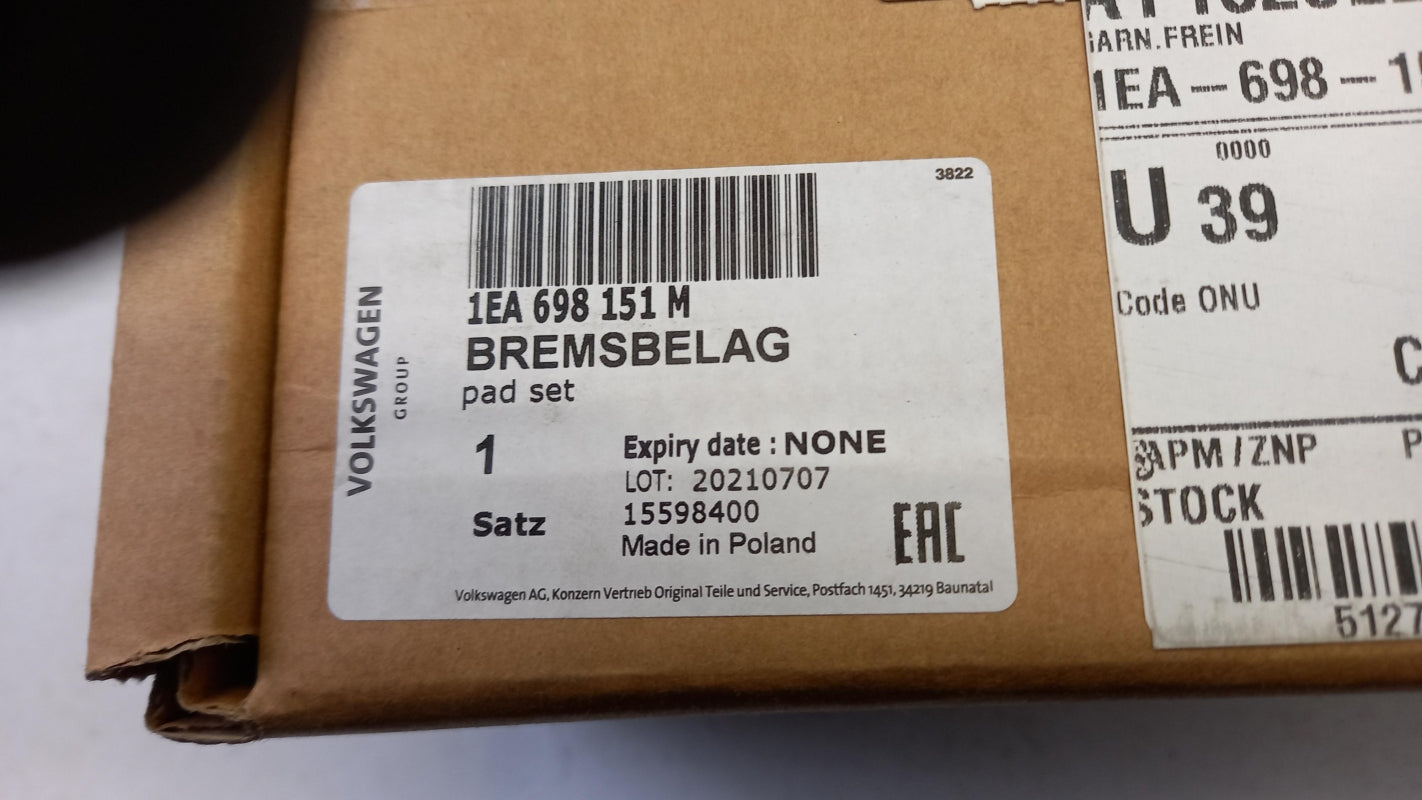 Original OE Volkswagen Bremsbeläge 1EA698151M