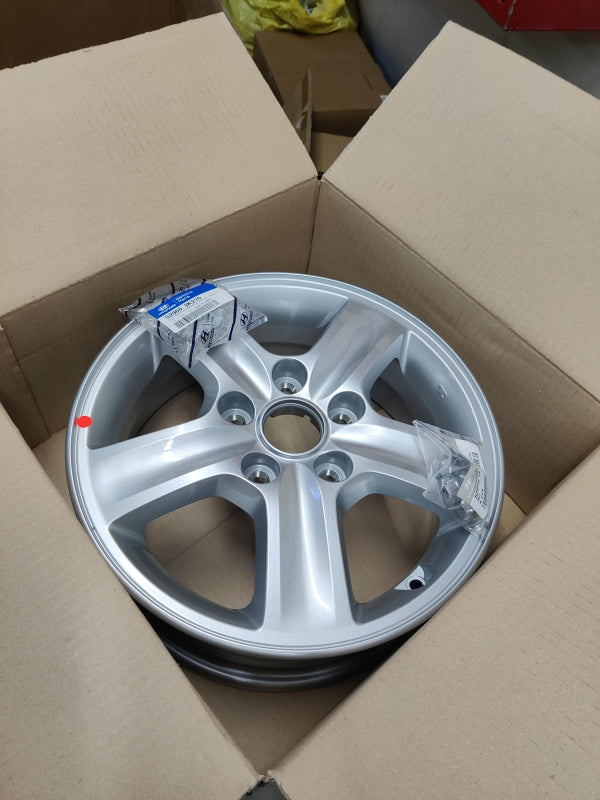 Original HYUNDAI I30 (2007-2012) Felge 15x5,5J 084002L150