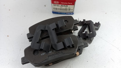 Original HYUNDAI i30 (12-15) KIA Ceed (12-15) Bremsbeläge Satz Vorne 58101A6A20