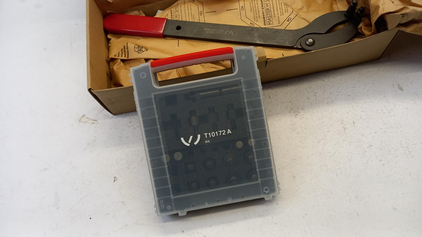 Original OE Volkswagen tool V03839124M 
