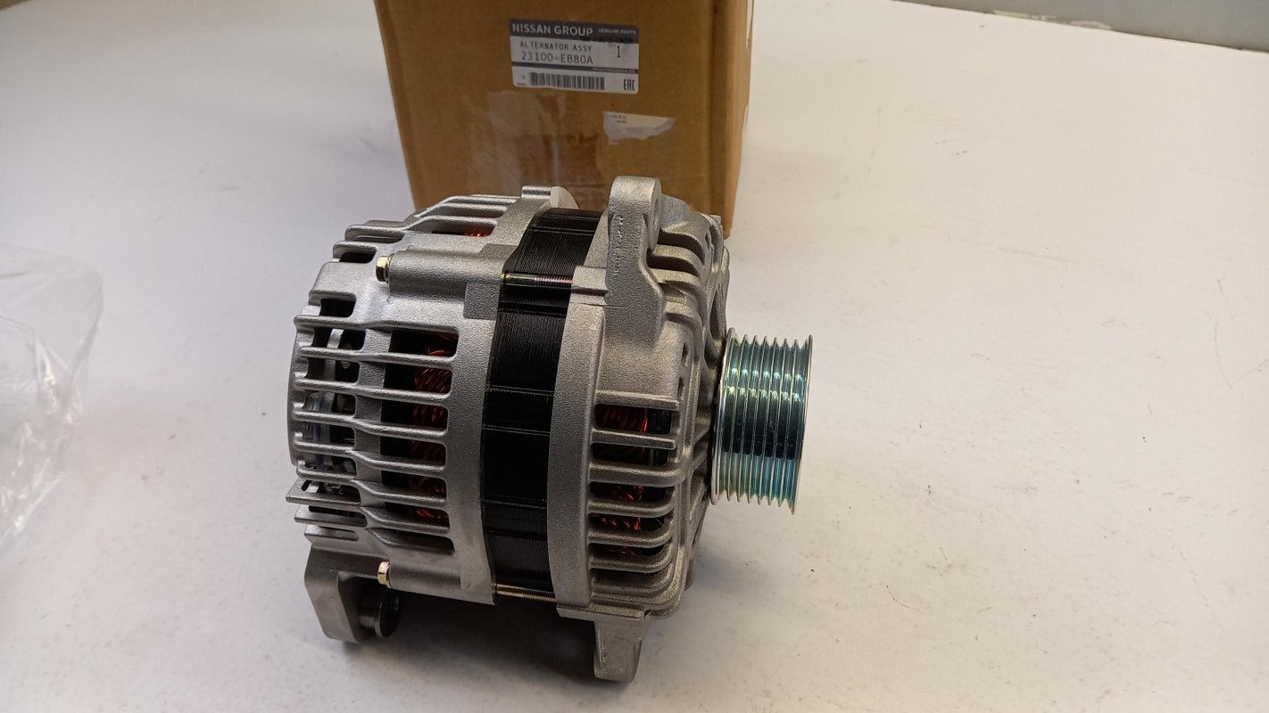 Original OE NISSAN Pathfinder (R51M) -2015 Lichtmaschine 23100EB80A