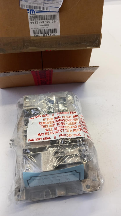 Original JEEP Renegade (2020-2022) Radio Multimedia K68461694AA