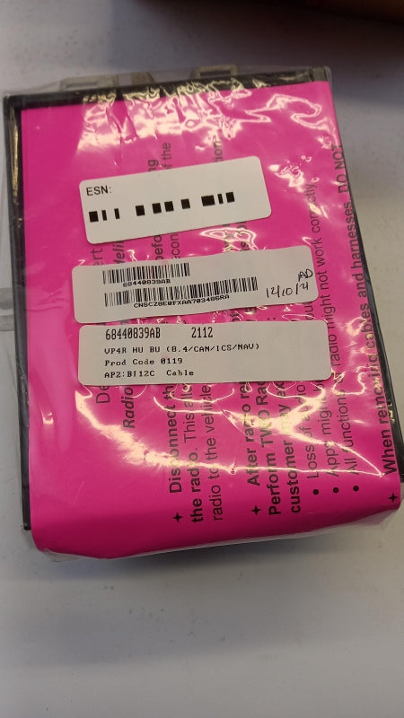 Original JEEP Renegade (2020-2022) Radio Multimedia K68461694AA