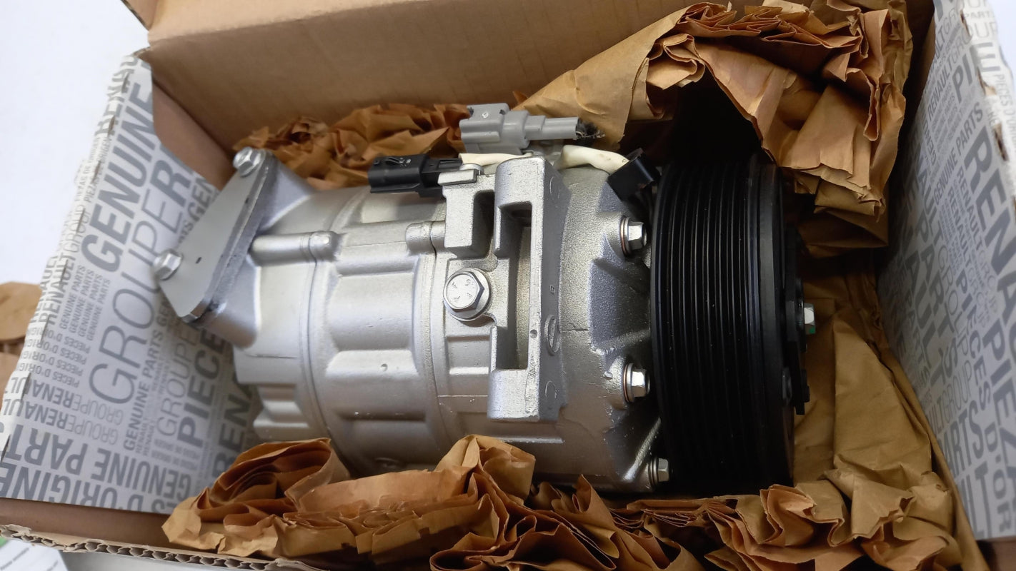 Original RENAULT Laguna III 2.0 3.0 DCi Klimakompressor 7711497036