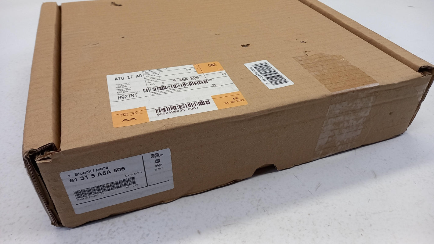 Original BMW 5' F90 G30 X5 F95 G05 X6 F96 G06 Innenleuchte Vorne 61315A5A506