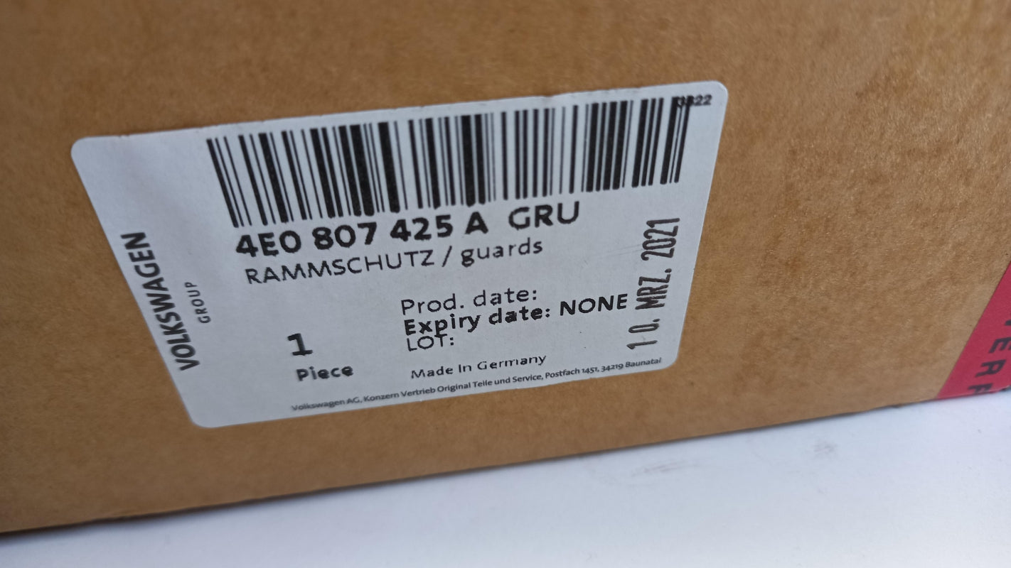 Original AUDI A8/S8 Quattro 4E Heckstoßstangen Verkleidung grund 4E0807425AGRU