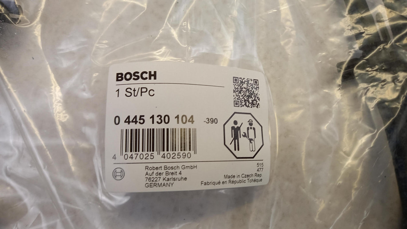 BOSCH für AUDI A4 A5 A6 A7 A8 Q5 Q7 VW Touareg Kraftstoffleitung 0445130104