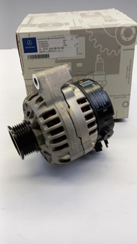 Original MERCEDES-BENZ E-Klasse W210 S210 Lichtmaschine A010154980280