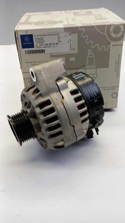 Original MERCEDES-BENZ E-Klasse W210 S210 Lichtmaschine A010154980280