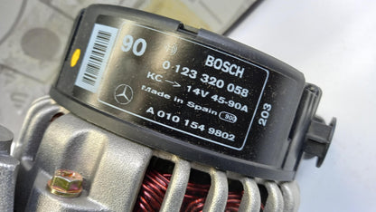 Original MERCEDES-BENZ E-Klasse W210 S210 Lichtmaschine A010154980280