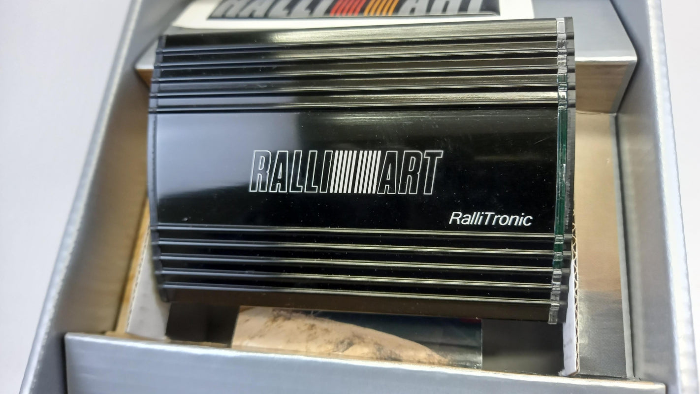 Original MITSUBISHI L200 Steuergerät MME41325