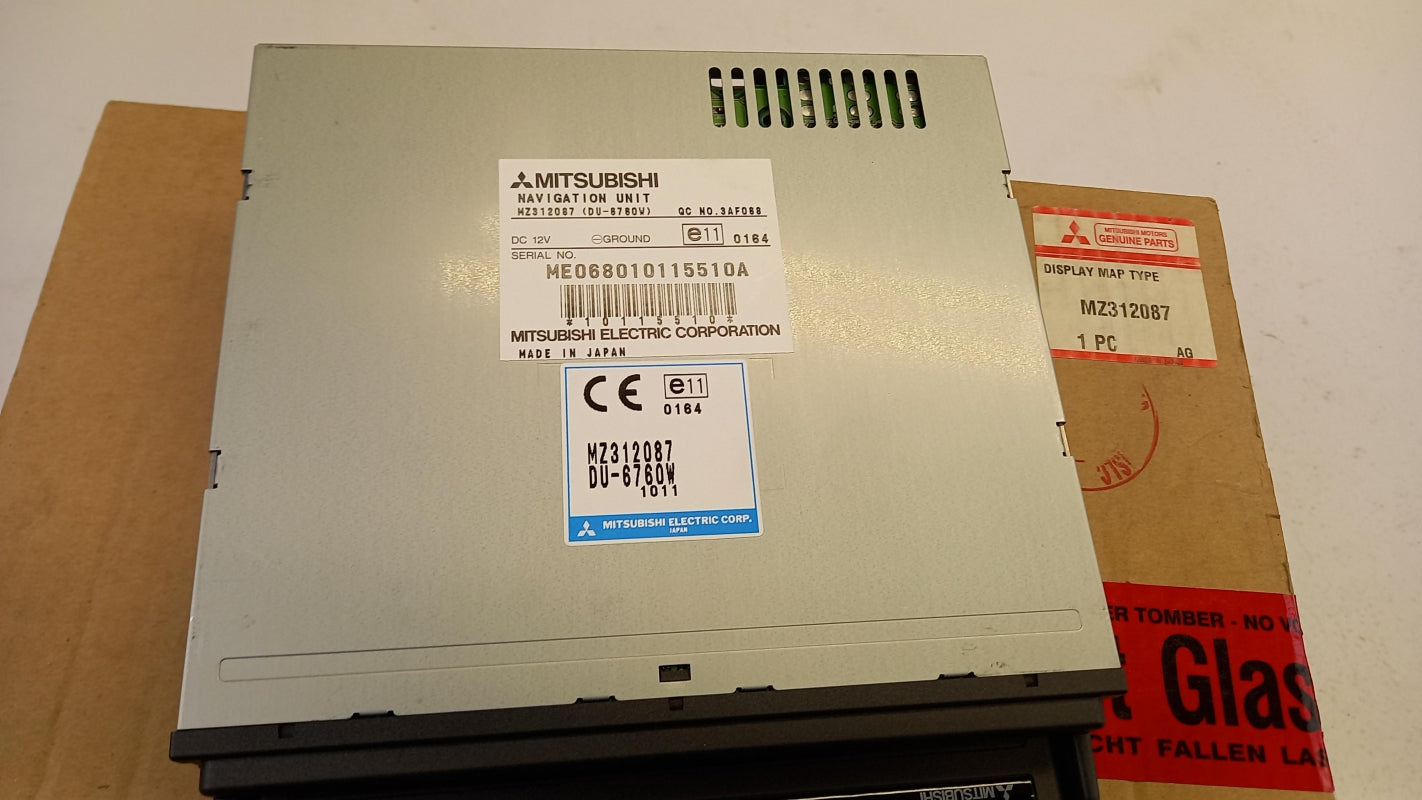 Original OE MITSUBISHI Multimedia Haupteinheit MZ312087