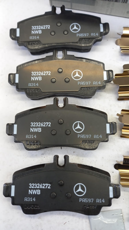 Original MERCEDES-BENZ W168 Bremsbeläge Bremsklötze vorne A168420132041