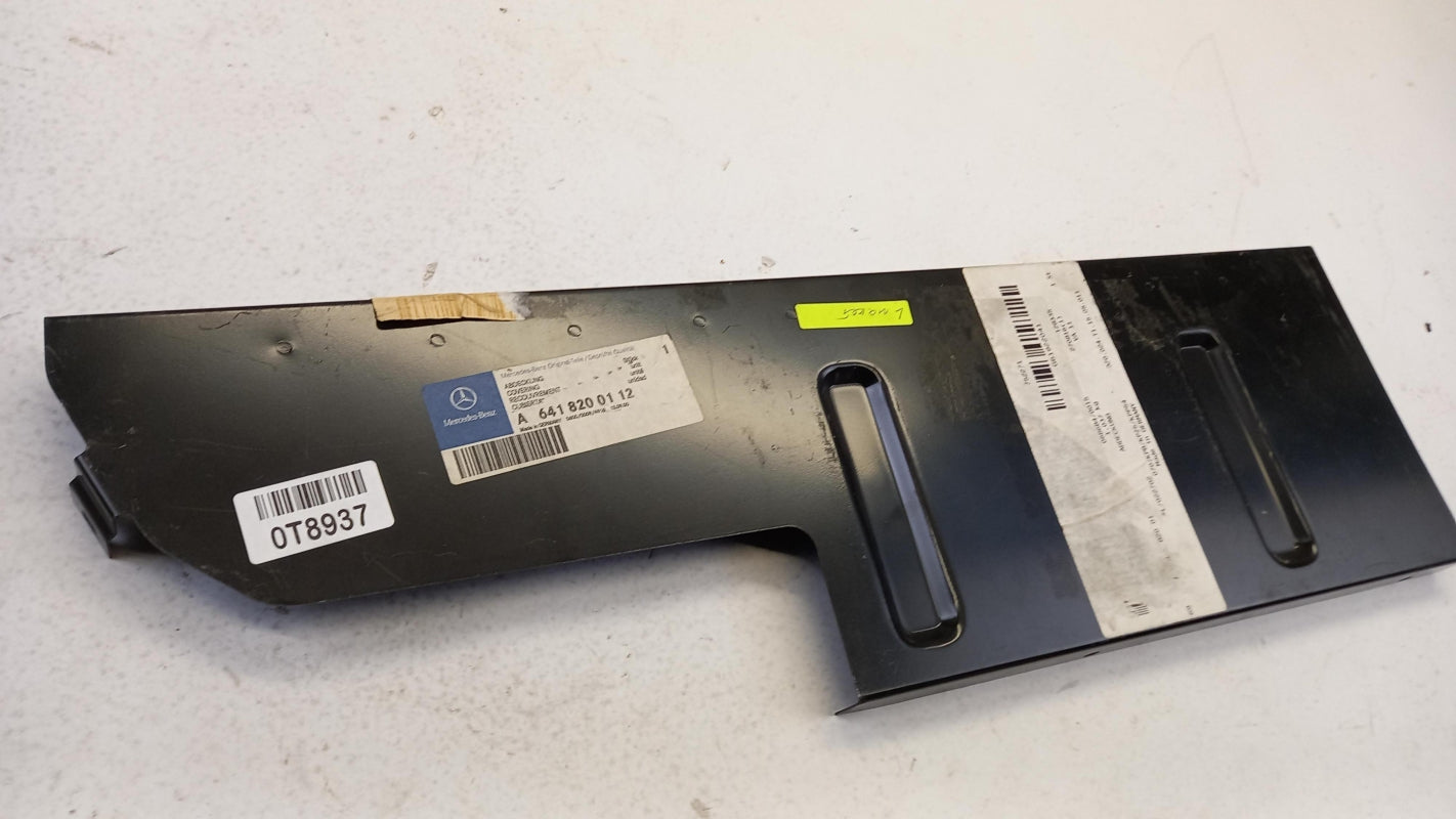 Original OE MERCEDES-BENZ Verkleidung A6418200112