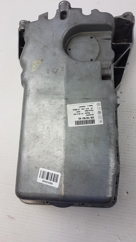 Original VW Beetle Bora Golf Polo SEAT Cordoba Ibiza 1.8i Ölwanne 038103601AQ