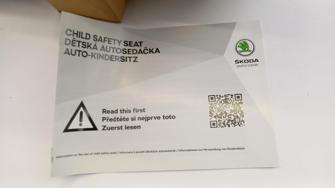 Original SKODA Kindersitz für ein Gewicht von 15-36 kg 000019906AG