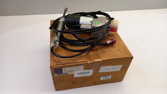 Original MERCEDES-BENZ ML-klasse W164 Pumpe A1648000648