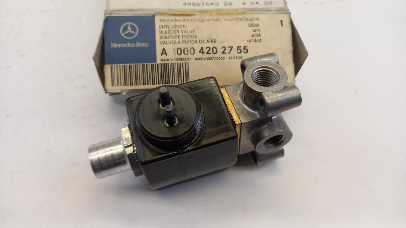 Original OE MERCEDES-BENZ Ventil A0004202755
