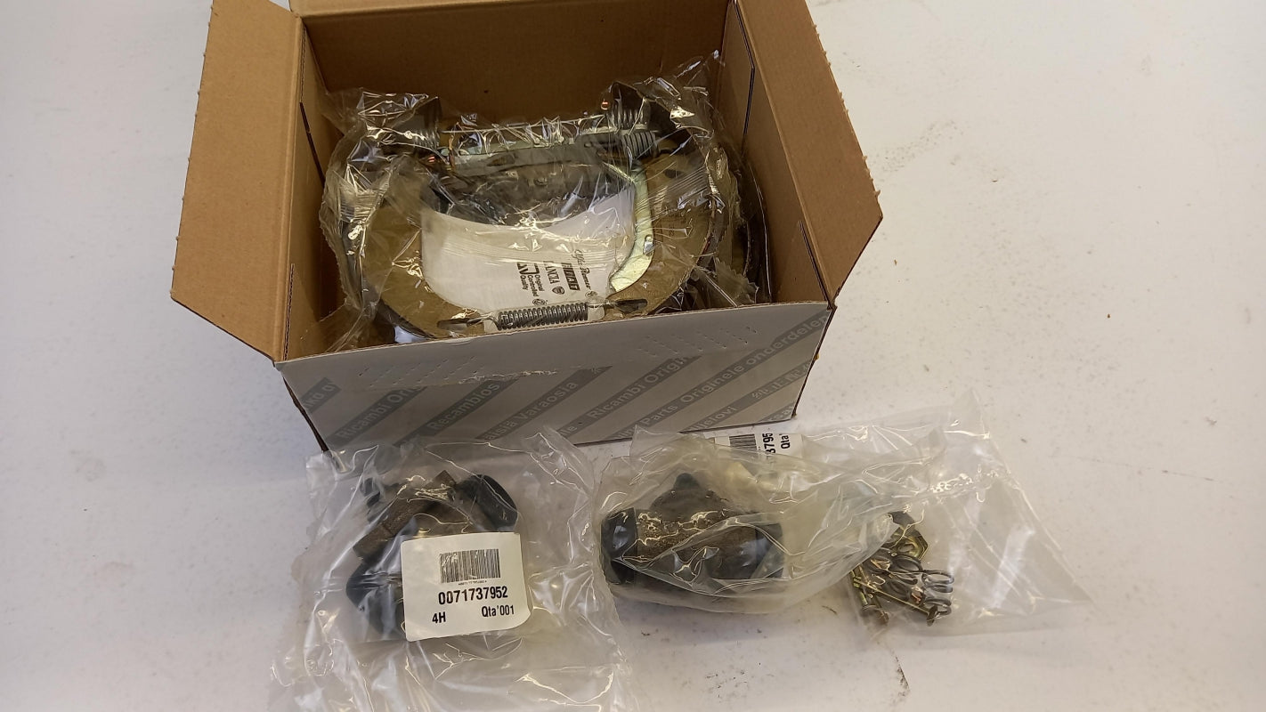 Original FIAT Punto 1997-2000 LANCIA Y 1995-2000 Bremsbackensatz 71740713
