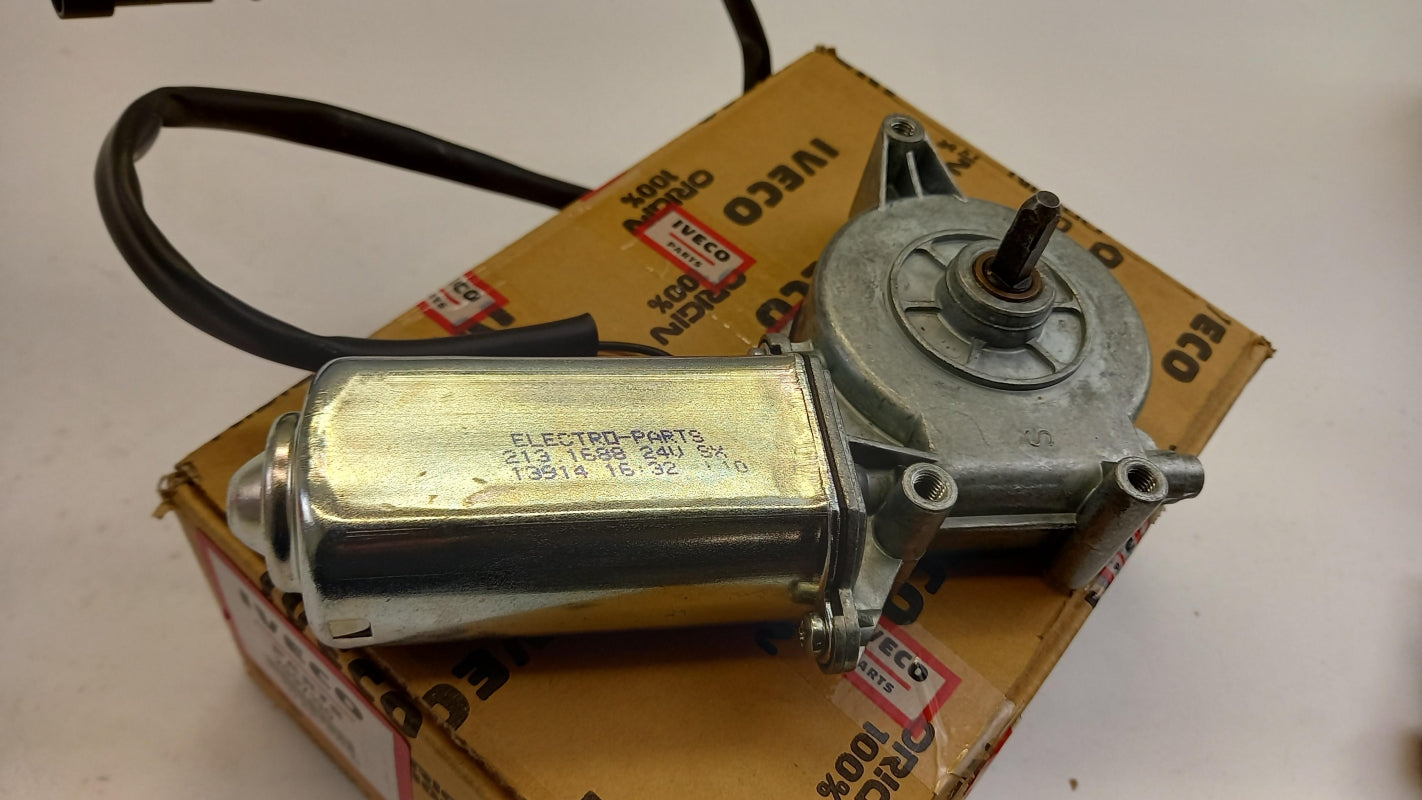 Original IVECO Trakker Stralis EuroCargo Fensterhebermotor Links 2997190