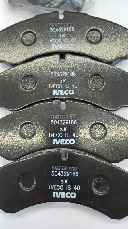 Original IVECO Daily (1999-2016) Bremsbeläge Satz Vorne 2996465