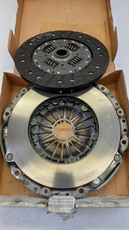 Original MERCEDES-BENZ Sprinter 1995-2006 Kupplungssatz A020250120180